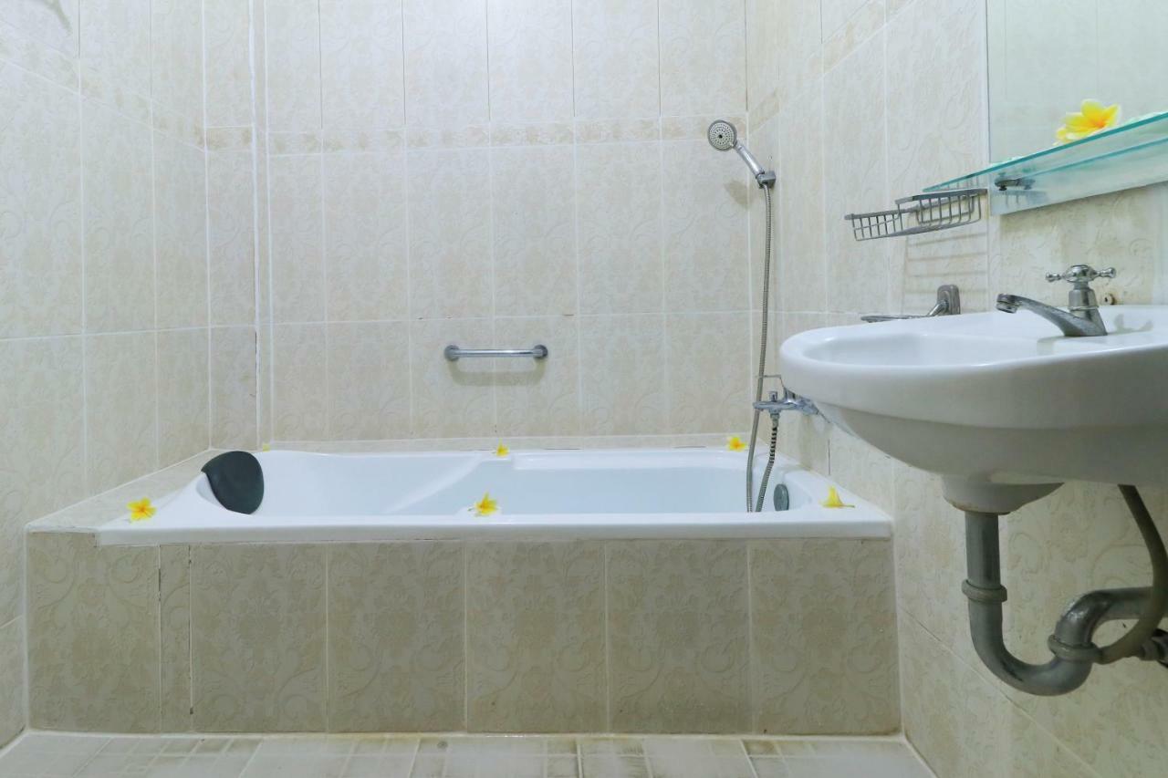 Gianyar Hotel Eksteriør billede